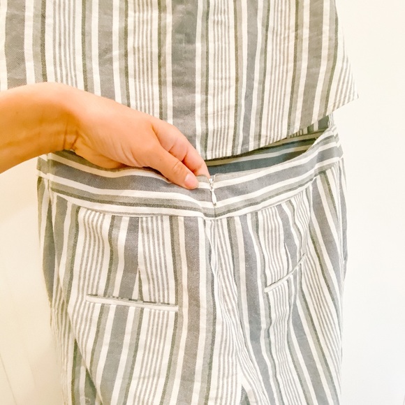 Cute 3/4 length Intermix summer jumpsuit! - Picture 4 of 6